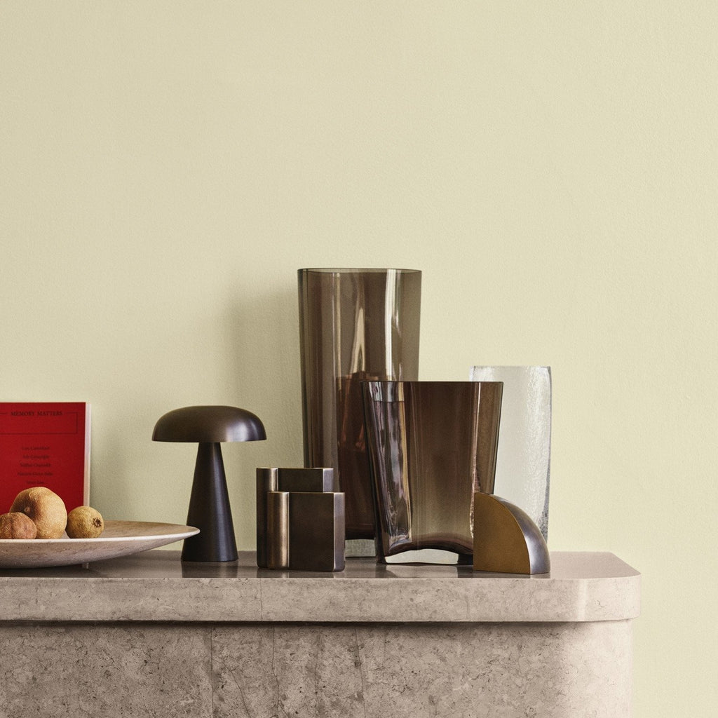 Como table lamp