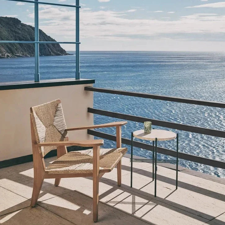 F-chair